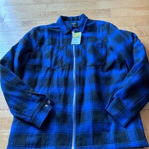 NWT men shacket.  Size small
